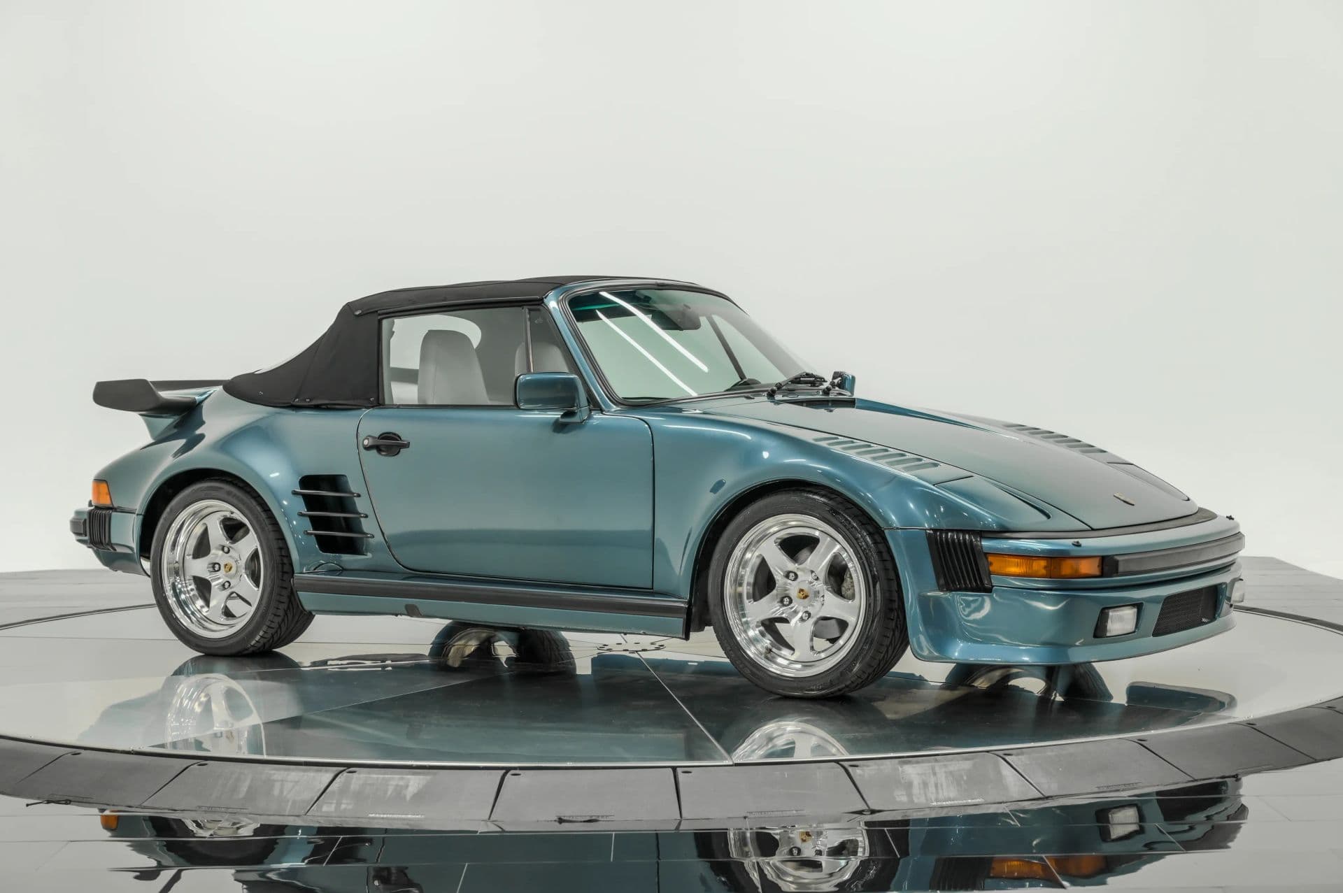 1987 Porsche 911 2D Cabriolet - thumbnail 9