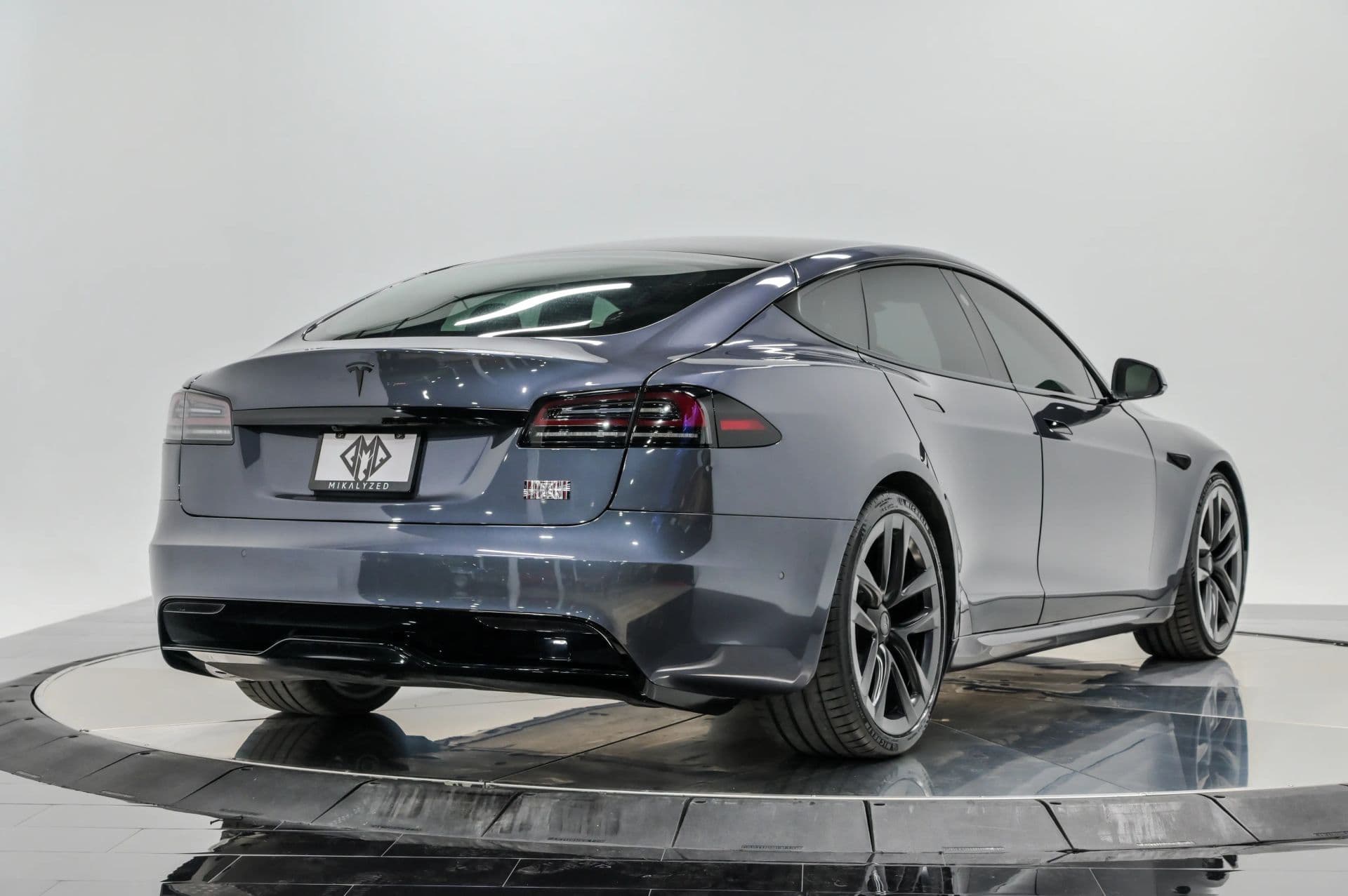 2022 Tesla Model S Plaid Sedan 4D - thumbnail 7