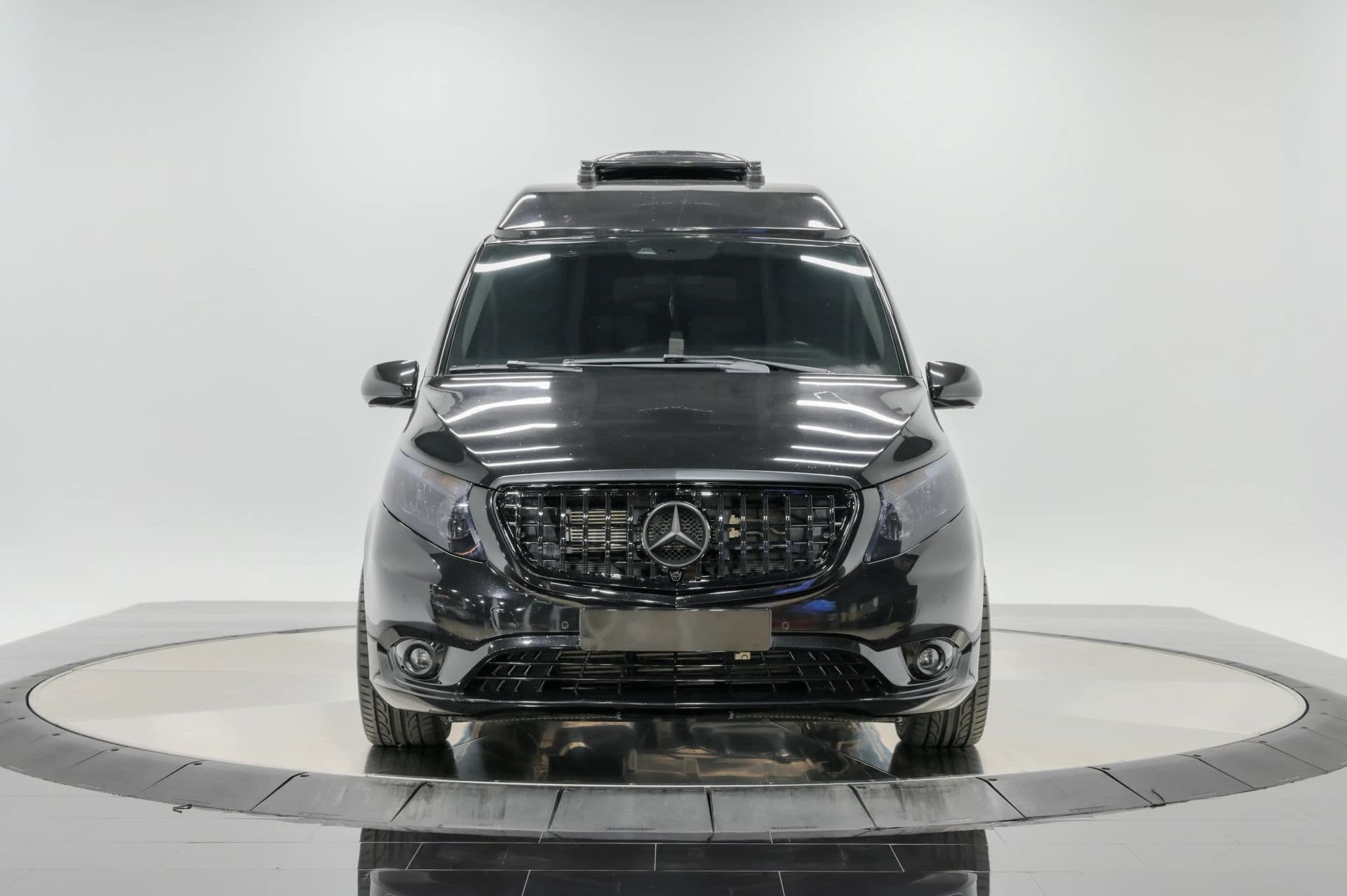 2018 Mercedes-Benz Metris Passenger Van 4D - thumbnail 12