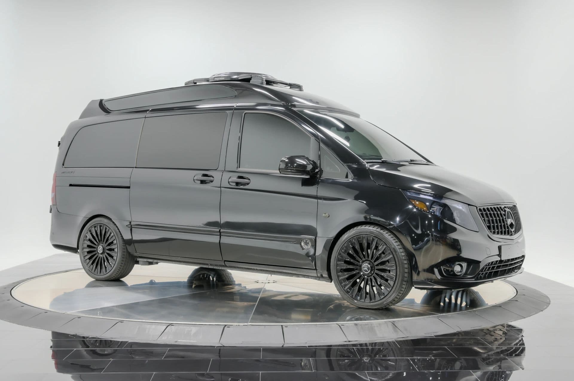 2018 Mercedes-Benz Metris Passenger Van 4D - thumbnail 10