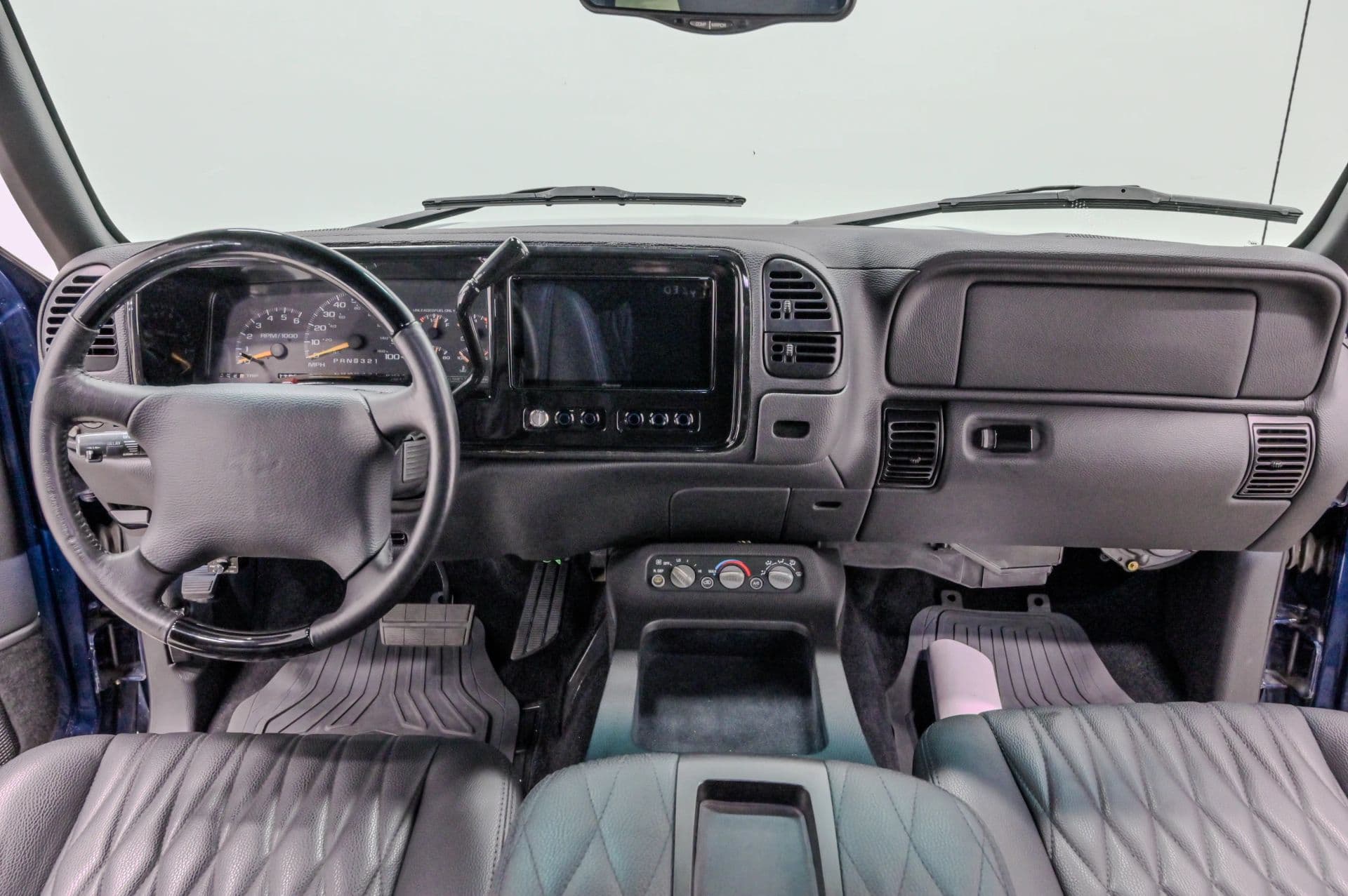 1997 Chevrolet Tahoe Sport Utility 2D - thumbnail 27