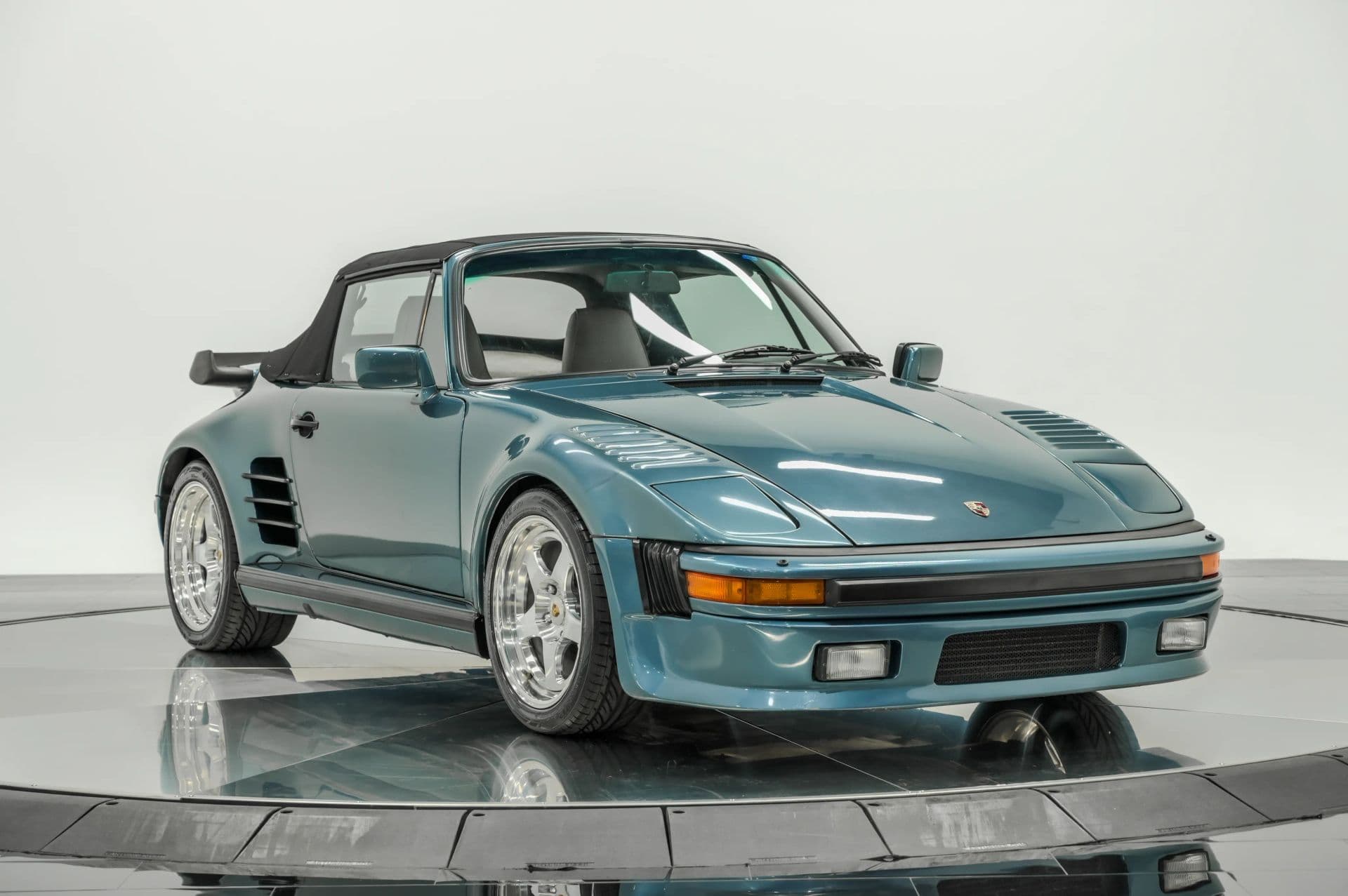 1987 Porsche 911 2D Cabriolet - thumbnail 10