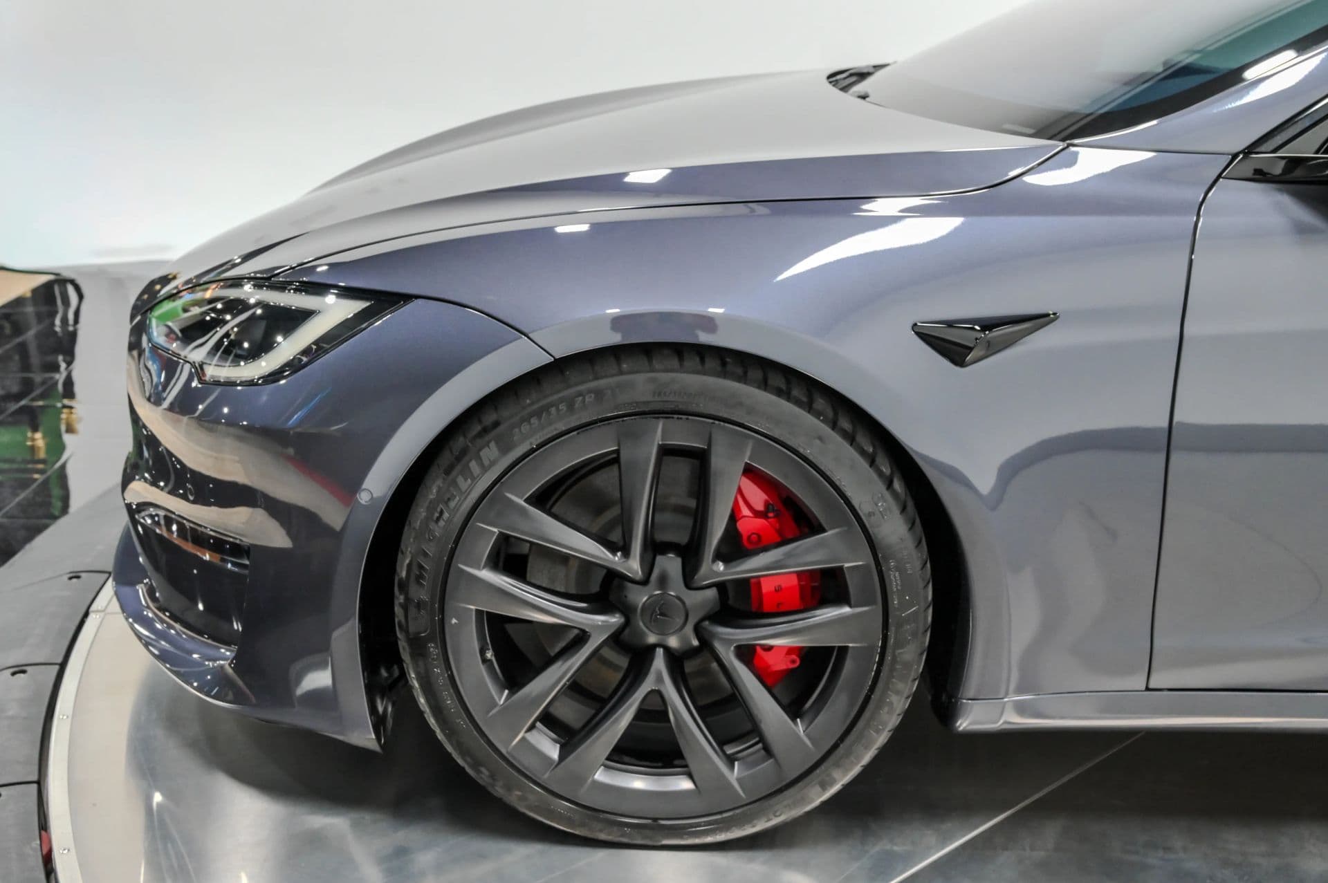 2022 Tesla Model S Plaid Sedan 4D - thumbnail 19