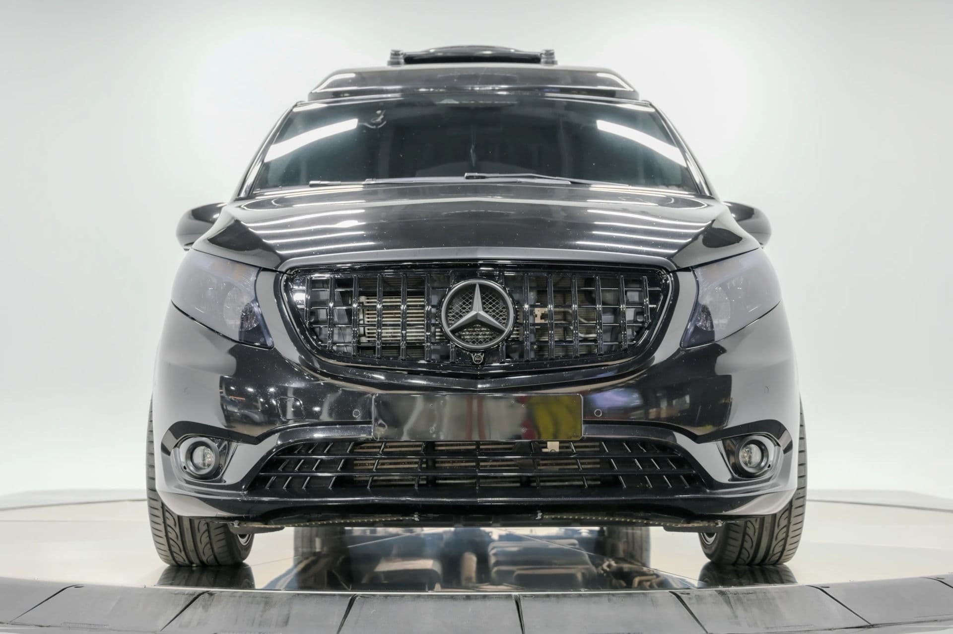 2018 Mercedes-Benz Metris Passenger Van 4D - thumbnail 14