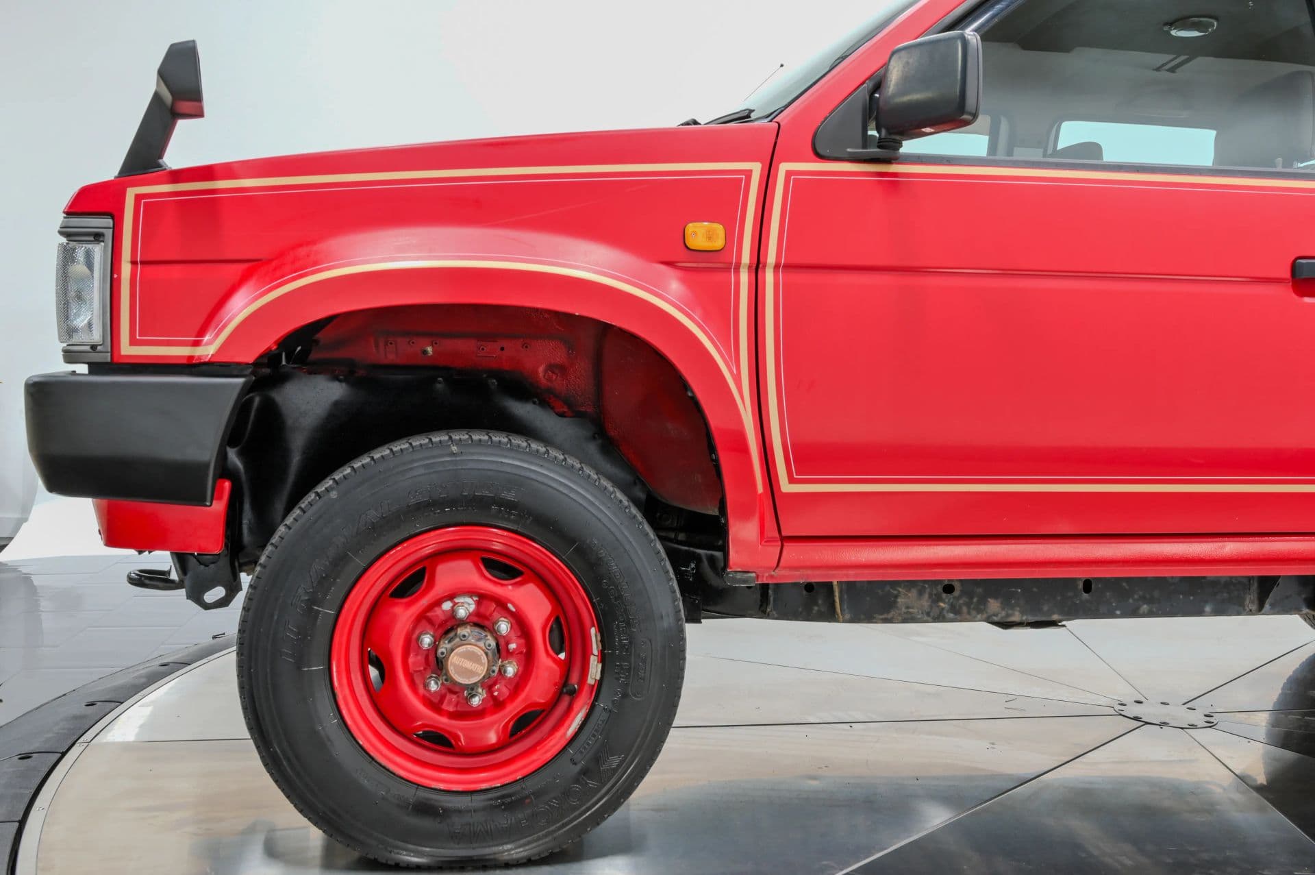 1991 Nissan Datson - thumbnail 18