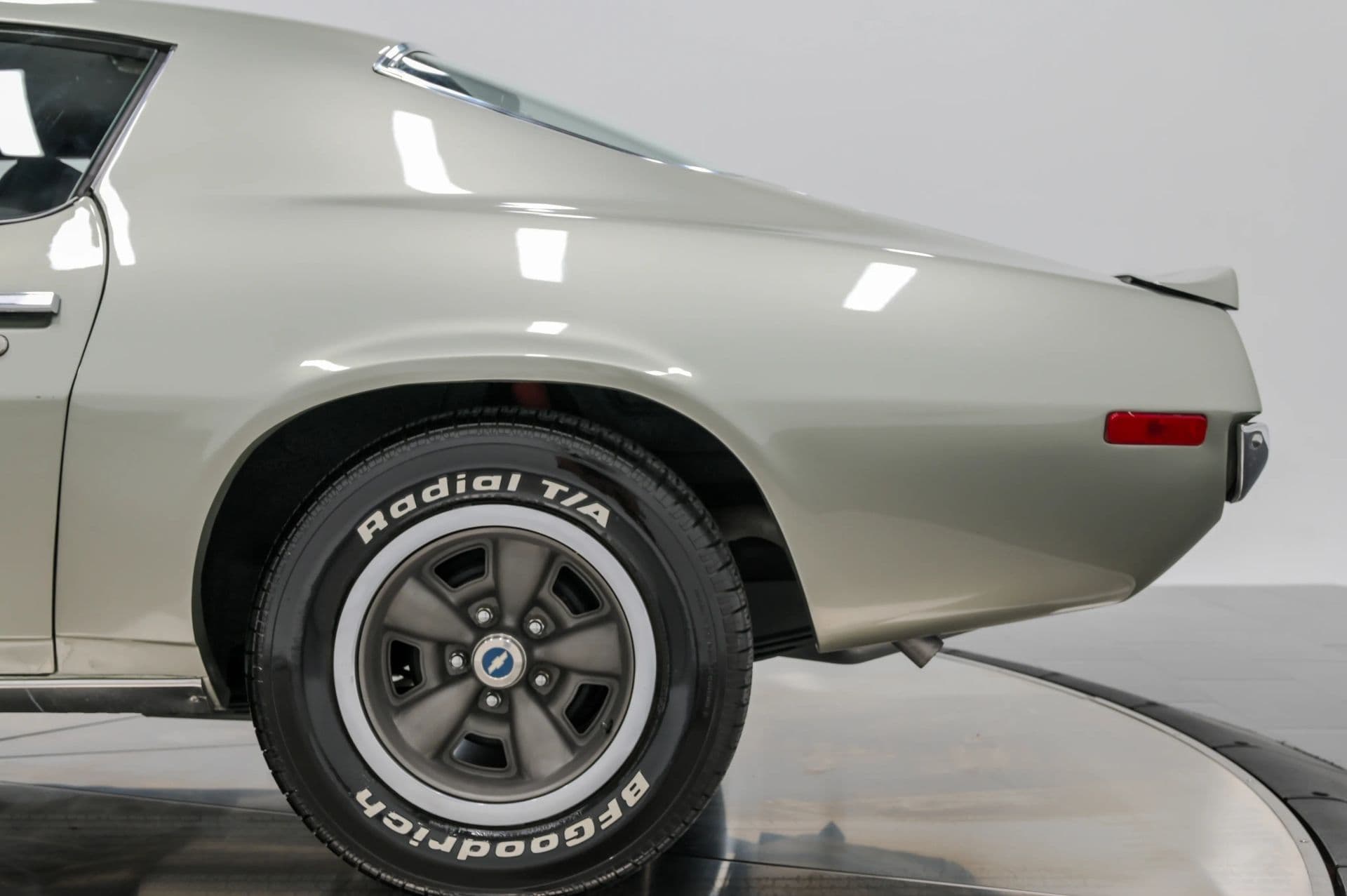 1972 Chevrolet Camaro Z28 - thumbnail 25