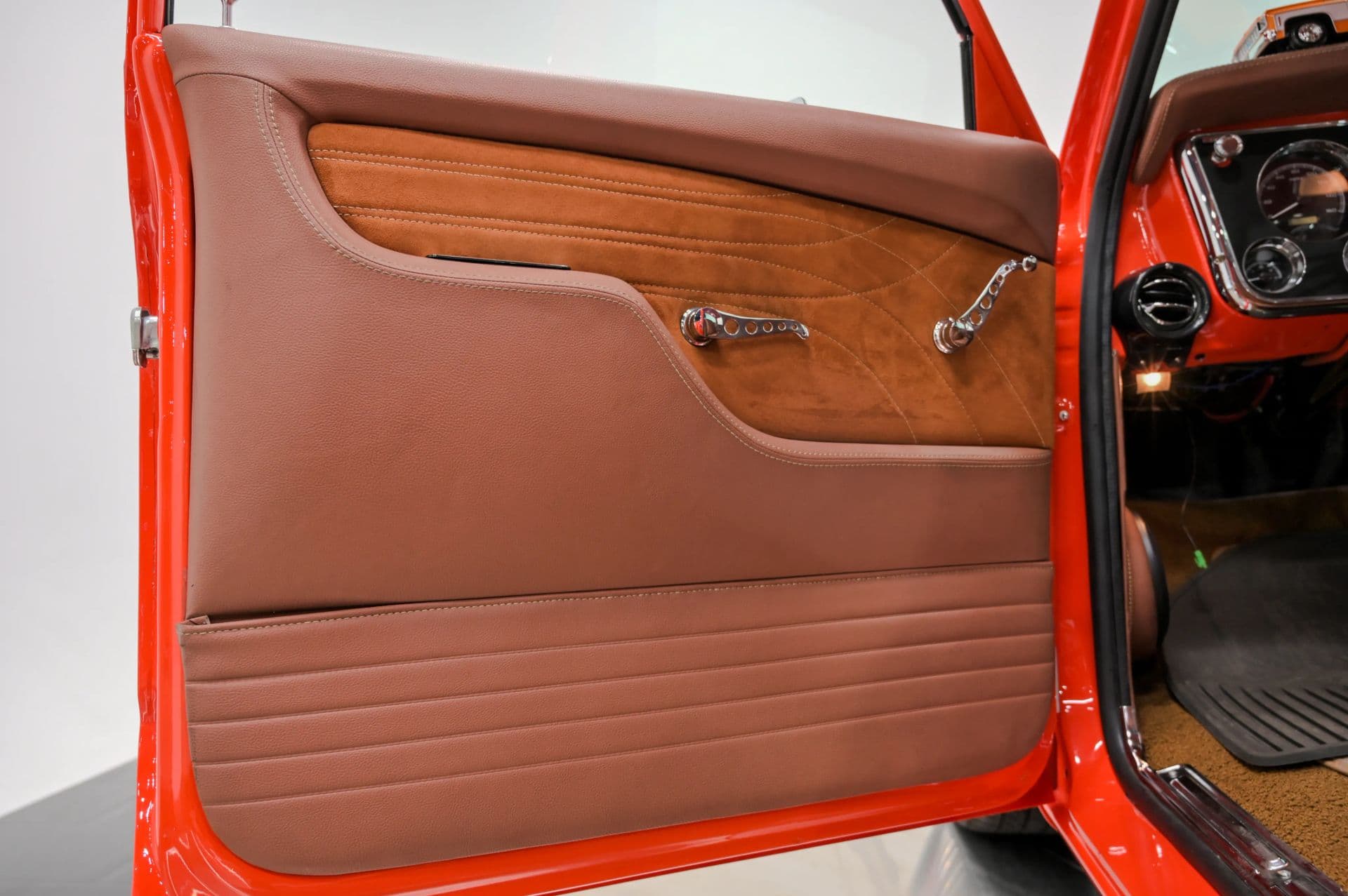 1970 Chevrolet C10 - thumbnail 29