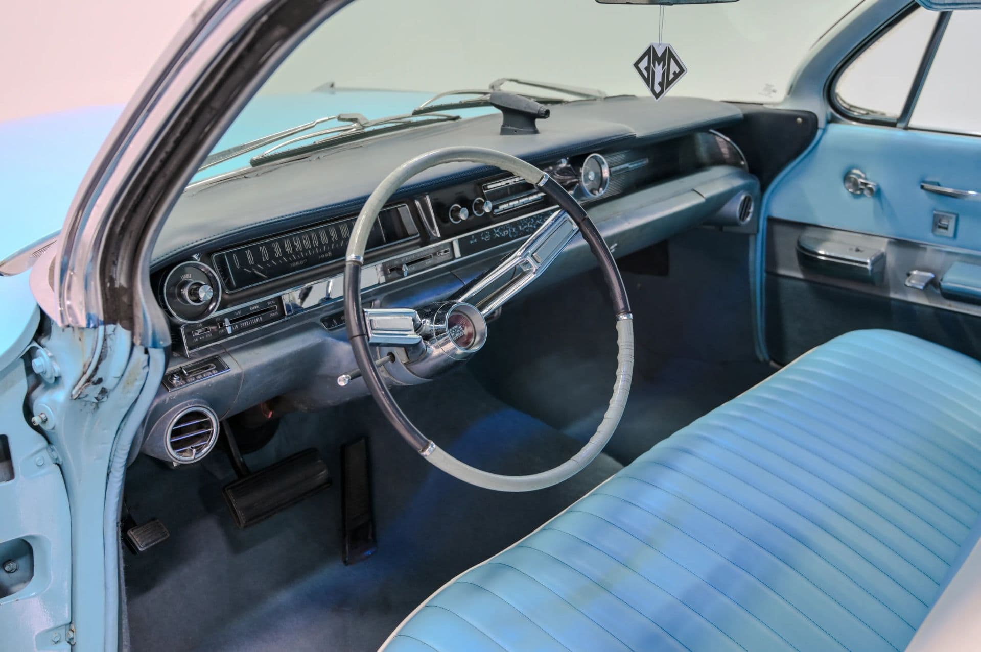 1961 Cadillac Coupe de Ville Coupe - thumbnail 28