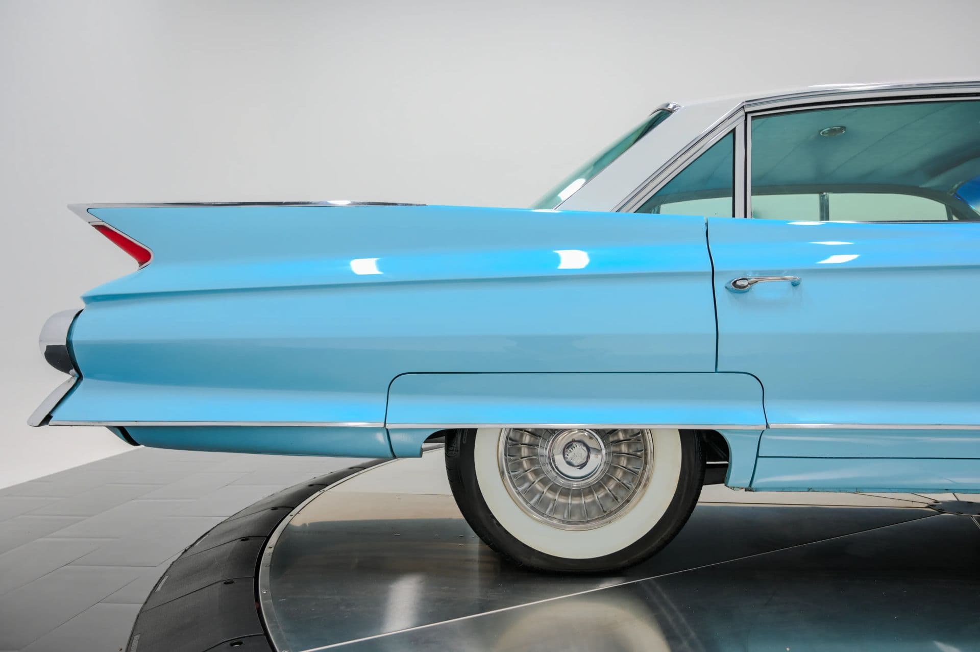 1961 Cadillac Coupe de Ville Coupe - thumbnail 22