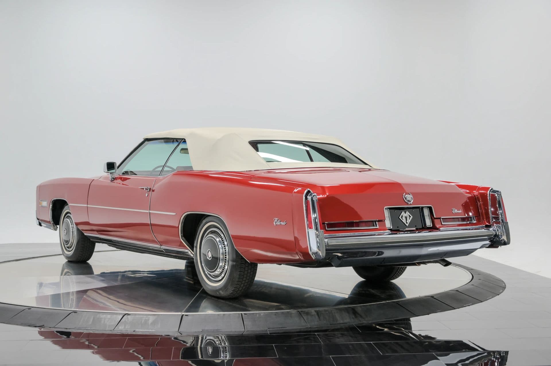 1976 Cadillac Eldorado - thumbnail 4