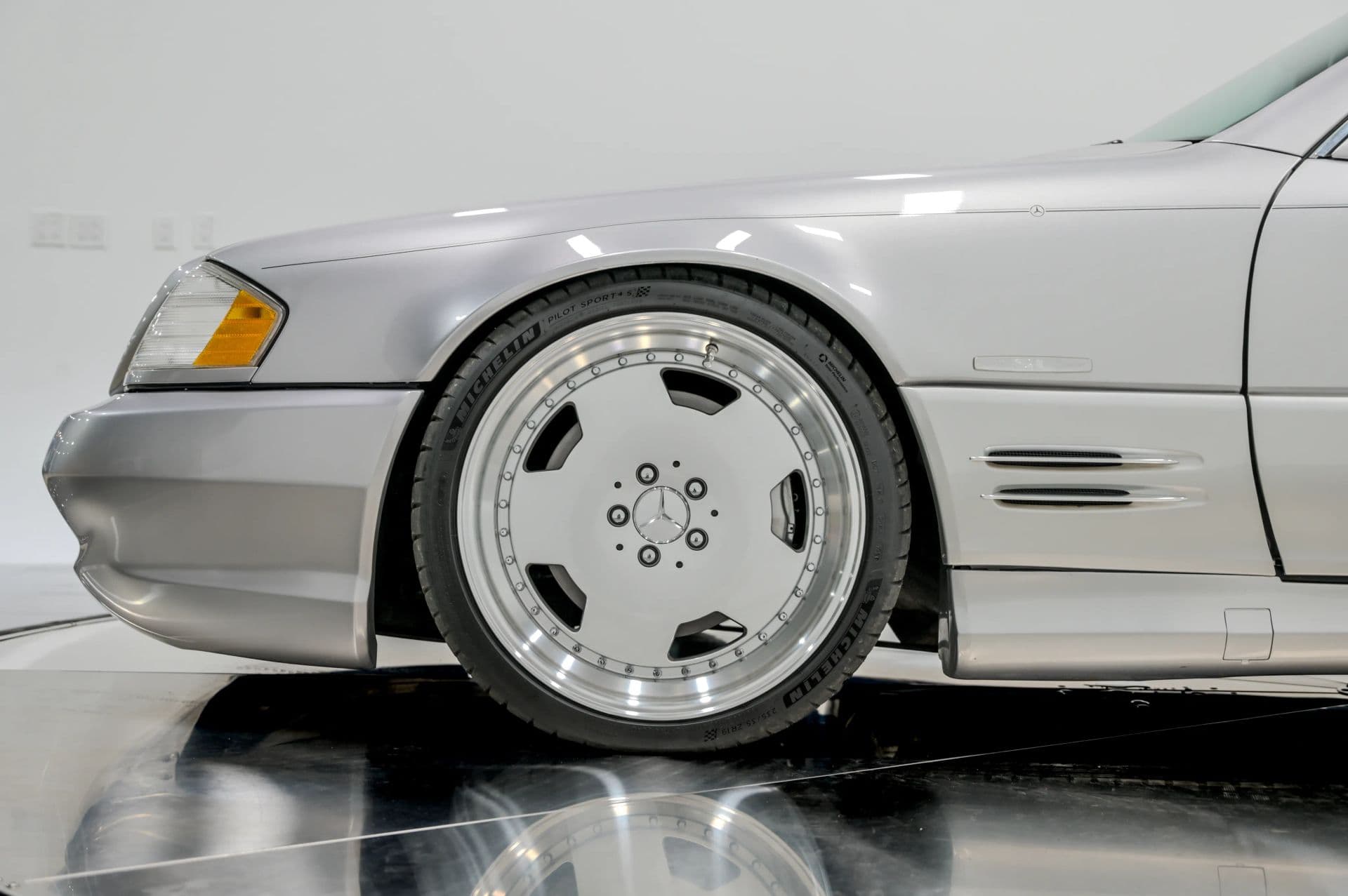 2002 Mercedes-Benz SL-Class SL 500 Roadster 2D - thumbnail 19
