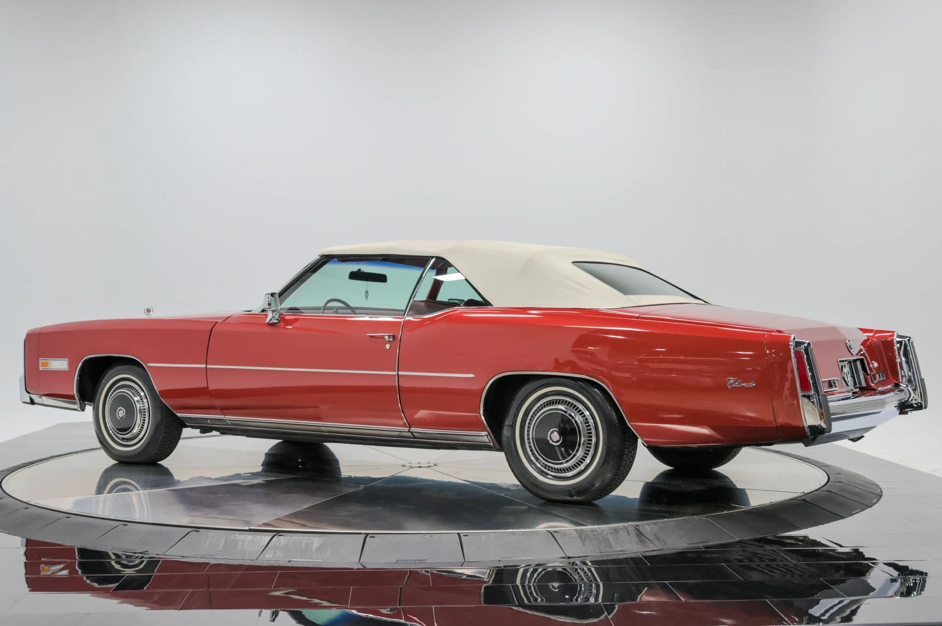 1976 Cadillac Eldorado - thumbnail 3