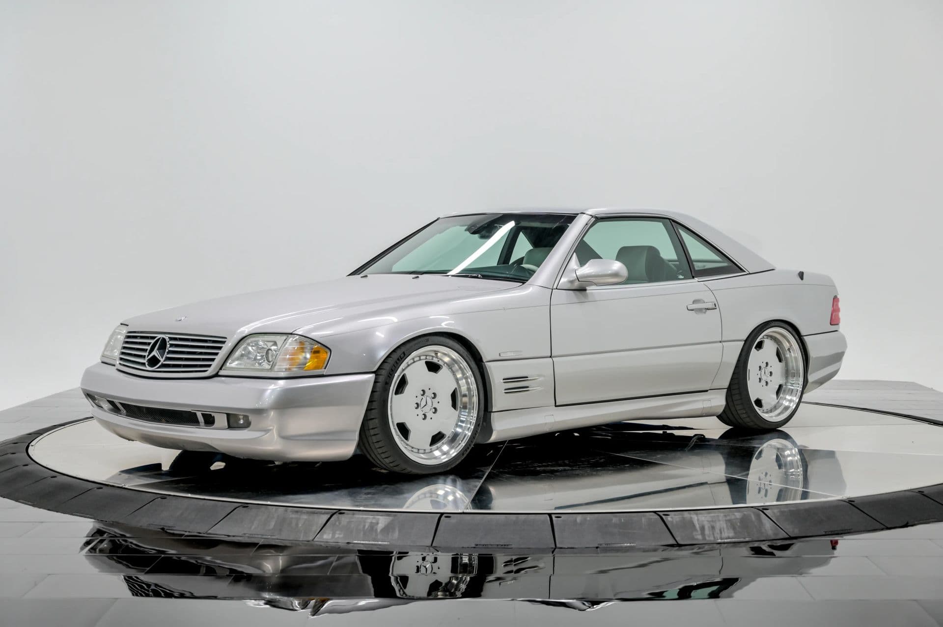 2002 Mercedes-Benz SL-Class SL 500 Roadster 2D - thumbnail 2