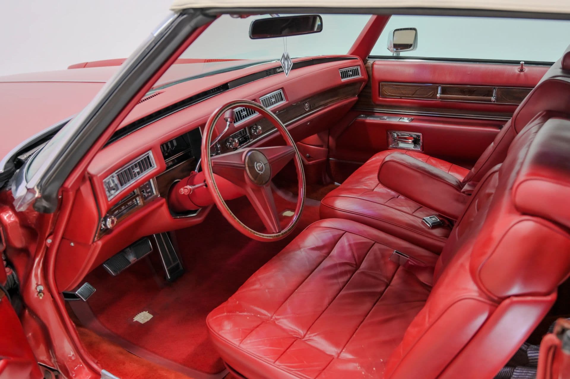 1976 Cadillac Eldorado - thumbnail 26