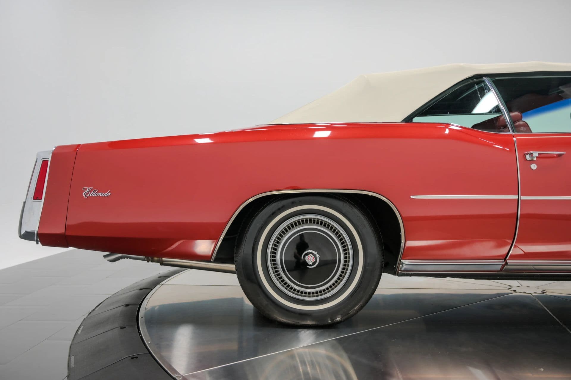 1976 Cadillac Eldorado - thumbnail 22