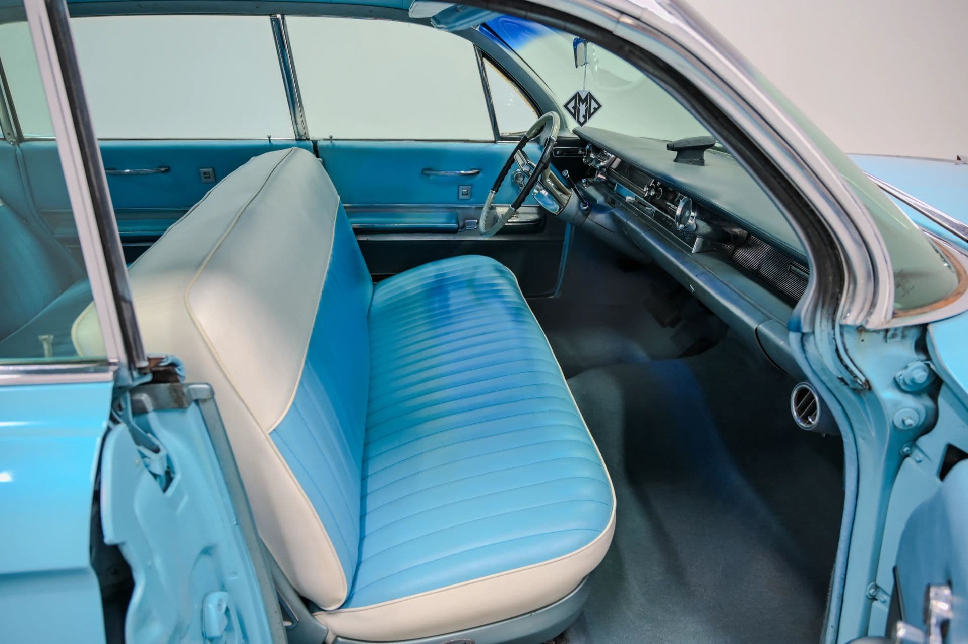 1961 Cadillac Coupe de Ville Coupe - thumbnail 38