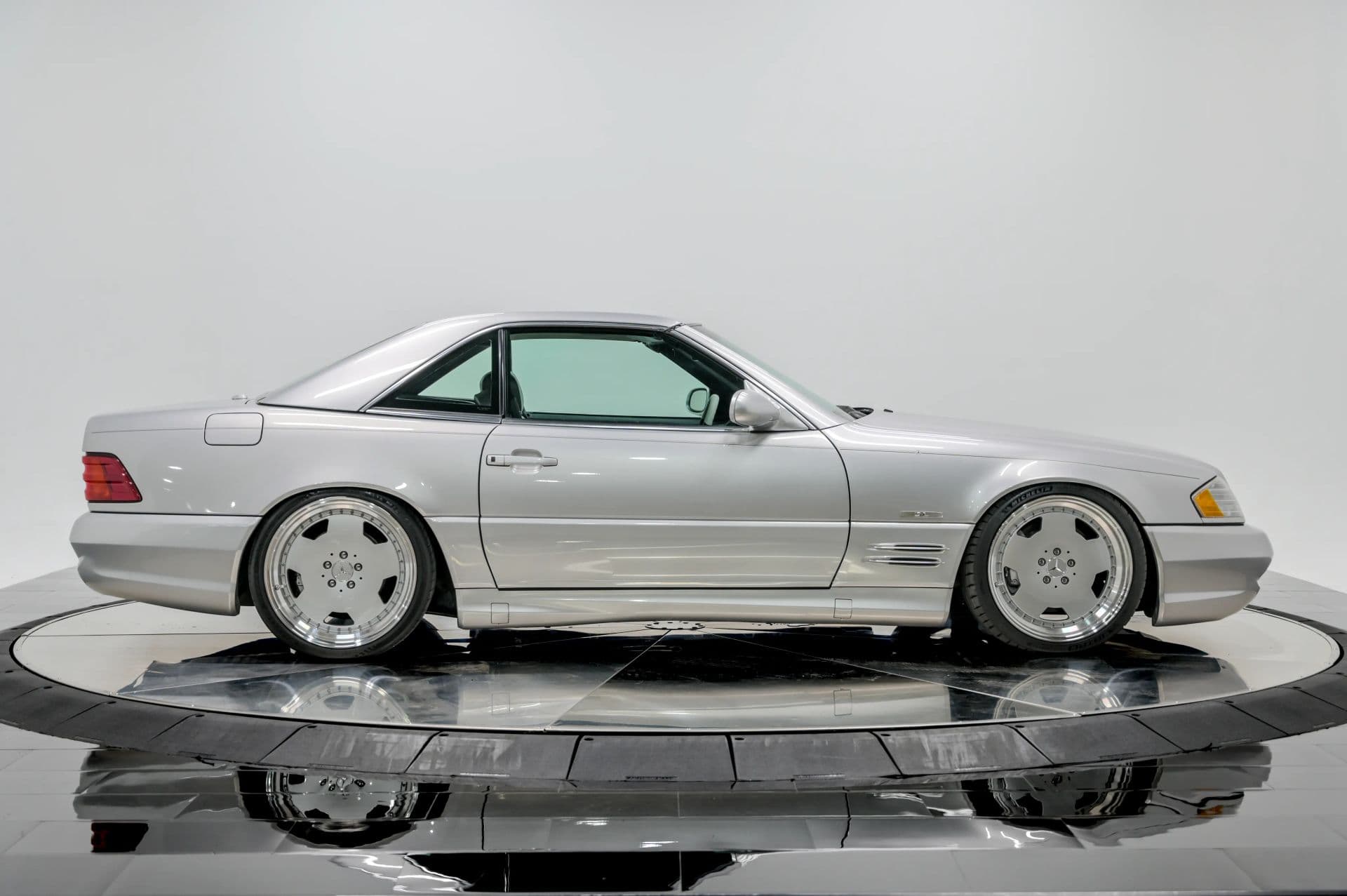 2002 Mercedes-Benz SL-Class SL 500 Roadster 2D - thumbnail 9