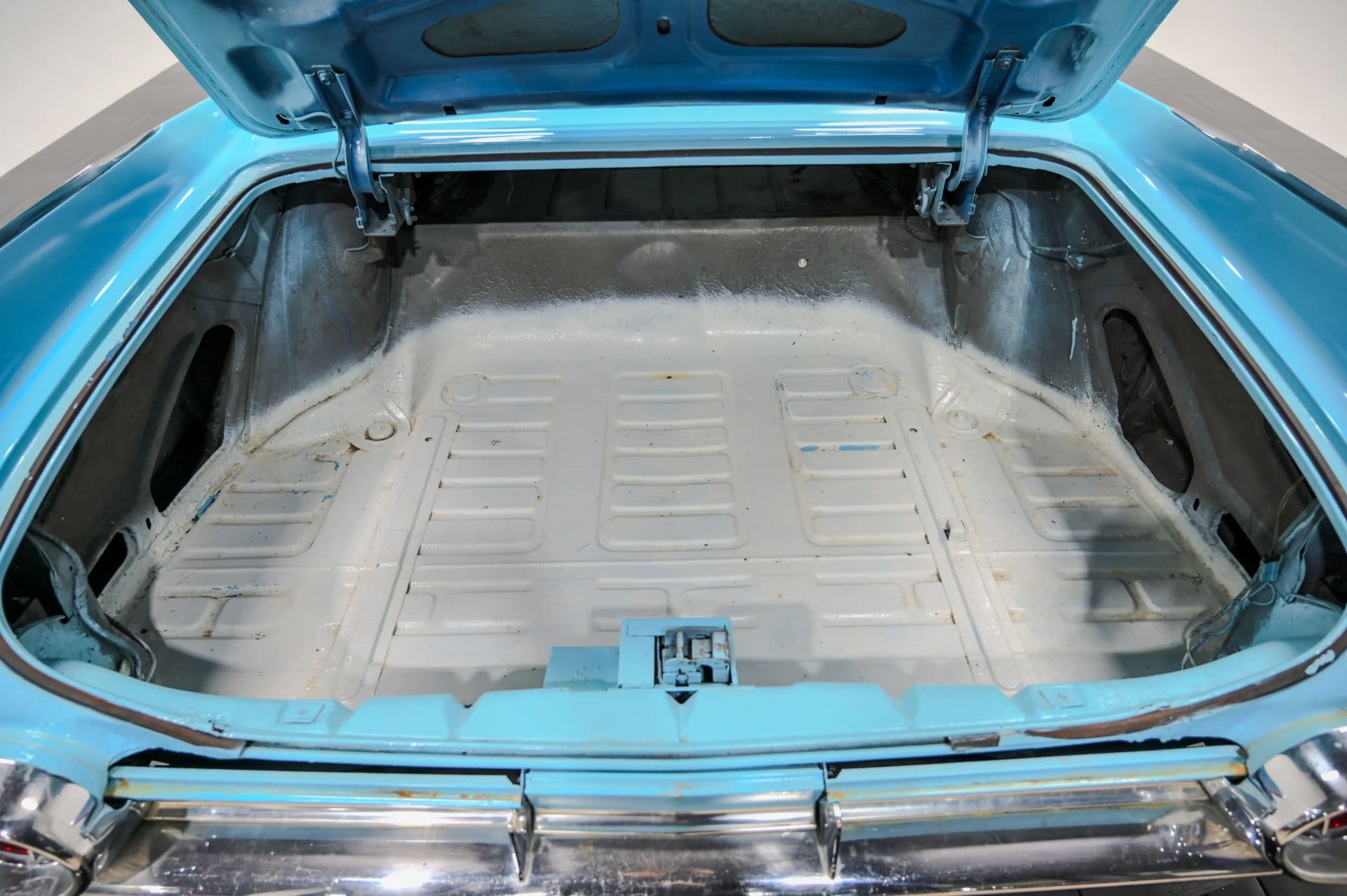 1961 Cadillac Coupe de Ville Coupe - thumbnail 43