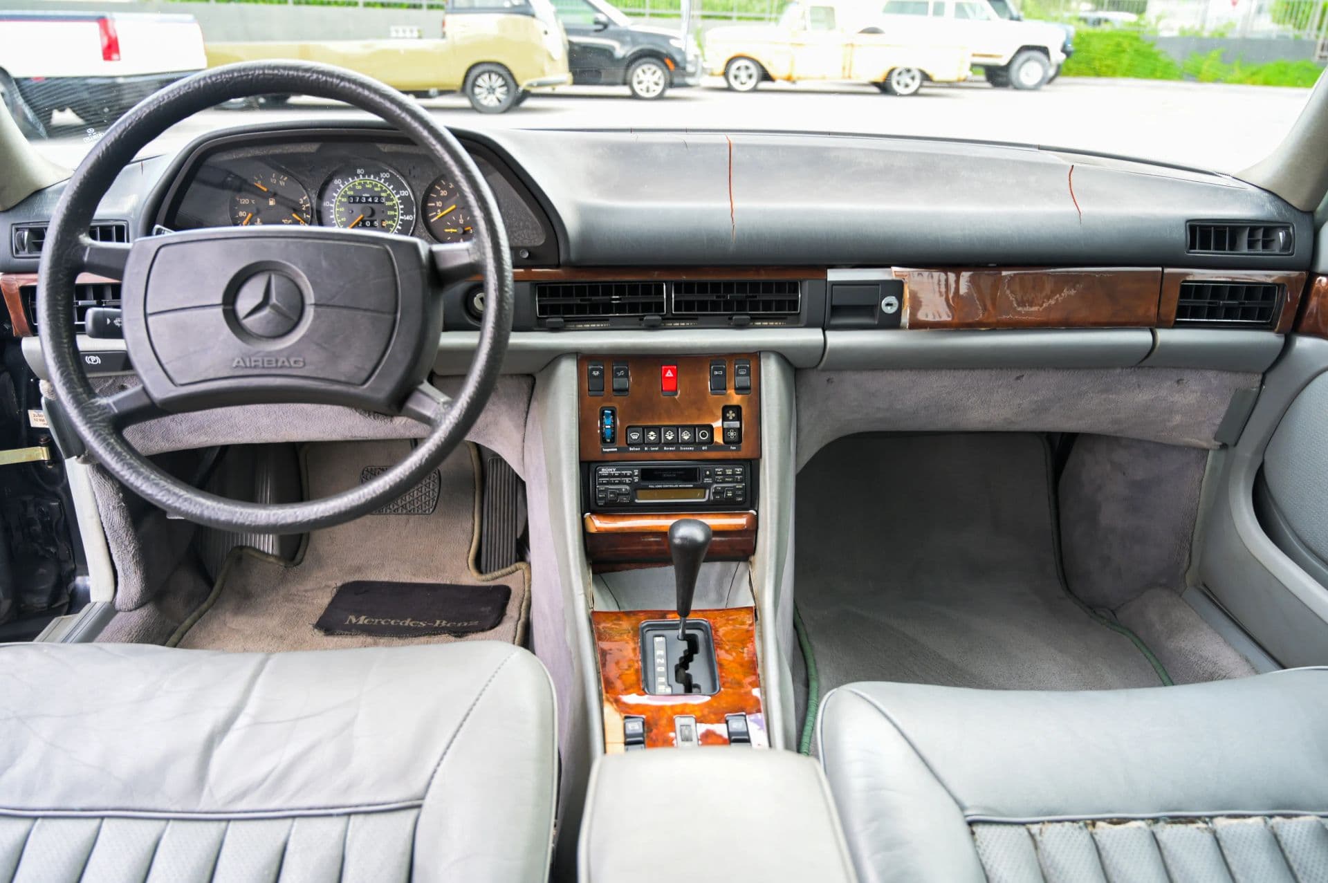 1985 Mercedes-Benz 500 Series SEL 4D Sedan - thumbnail 10