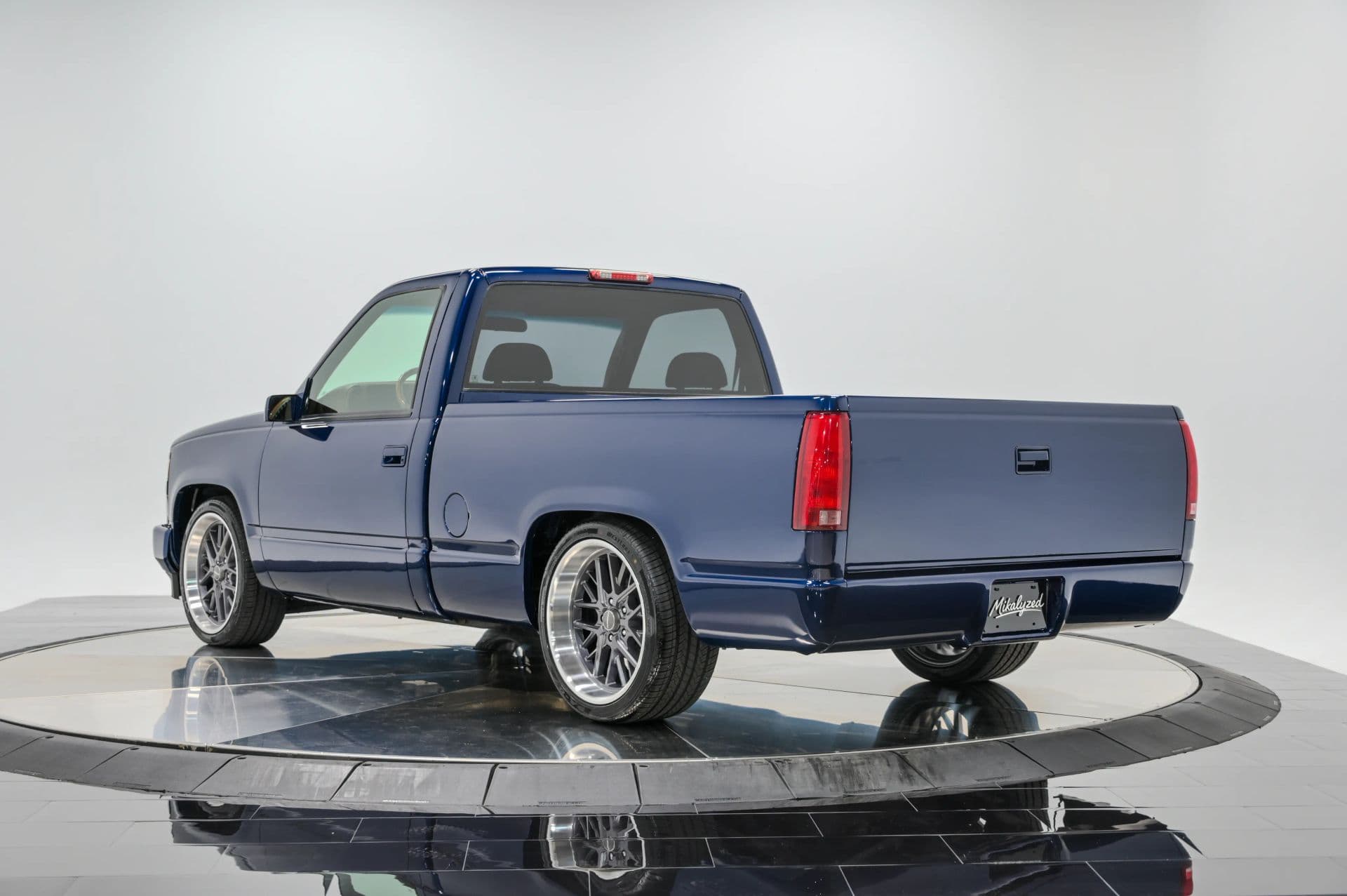 1994 Chevrolet 1500 Regular Cab Short Bed - thumbnail 4