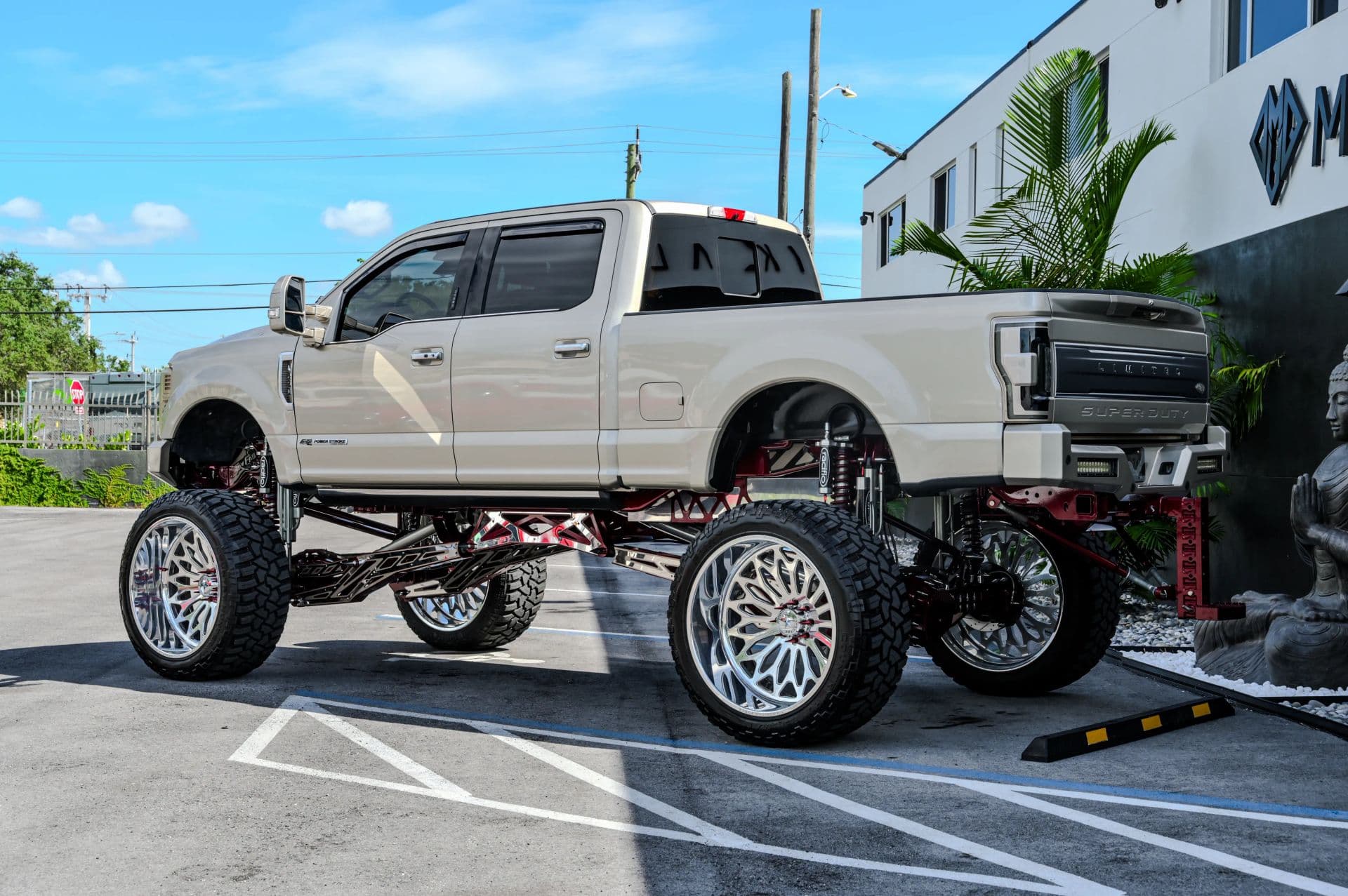 2018 Ford F250 Super Duty Crew Cab Limited Pickup 4D 6 3/4 ft - thumbnail 4