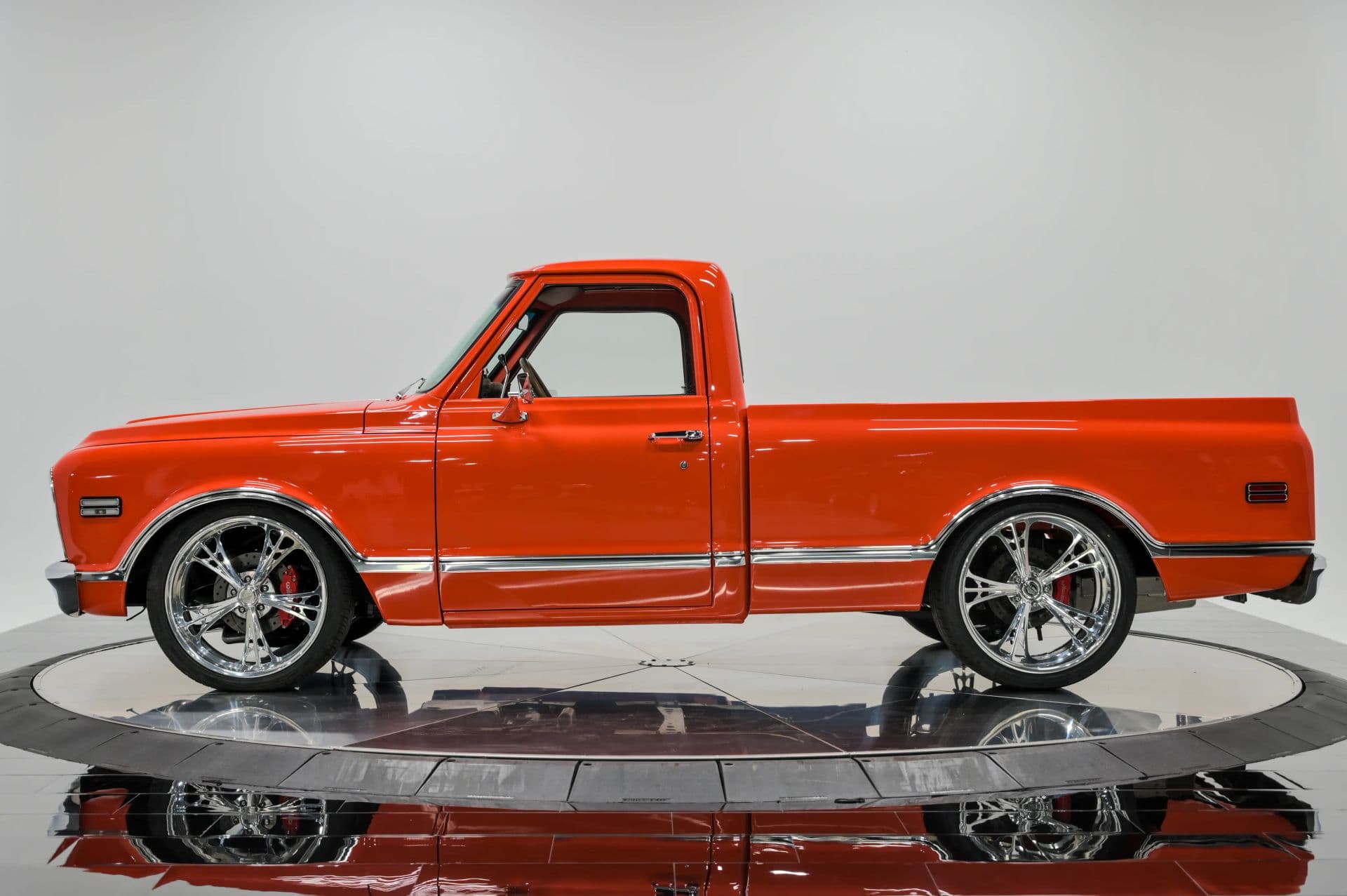 1970 Chevrolet C10 - thumbnail 2