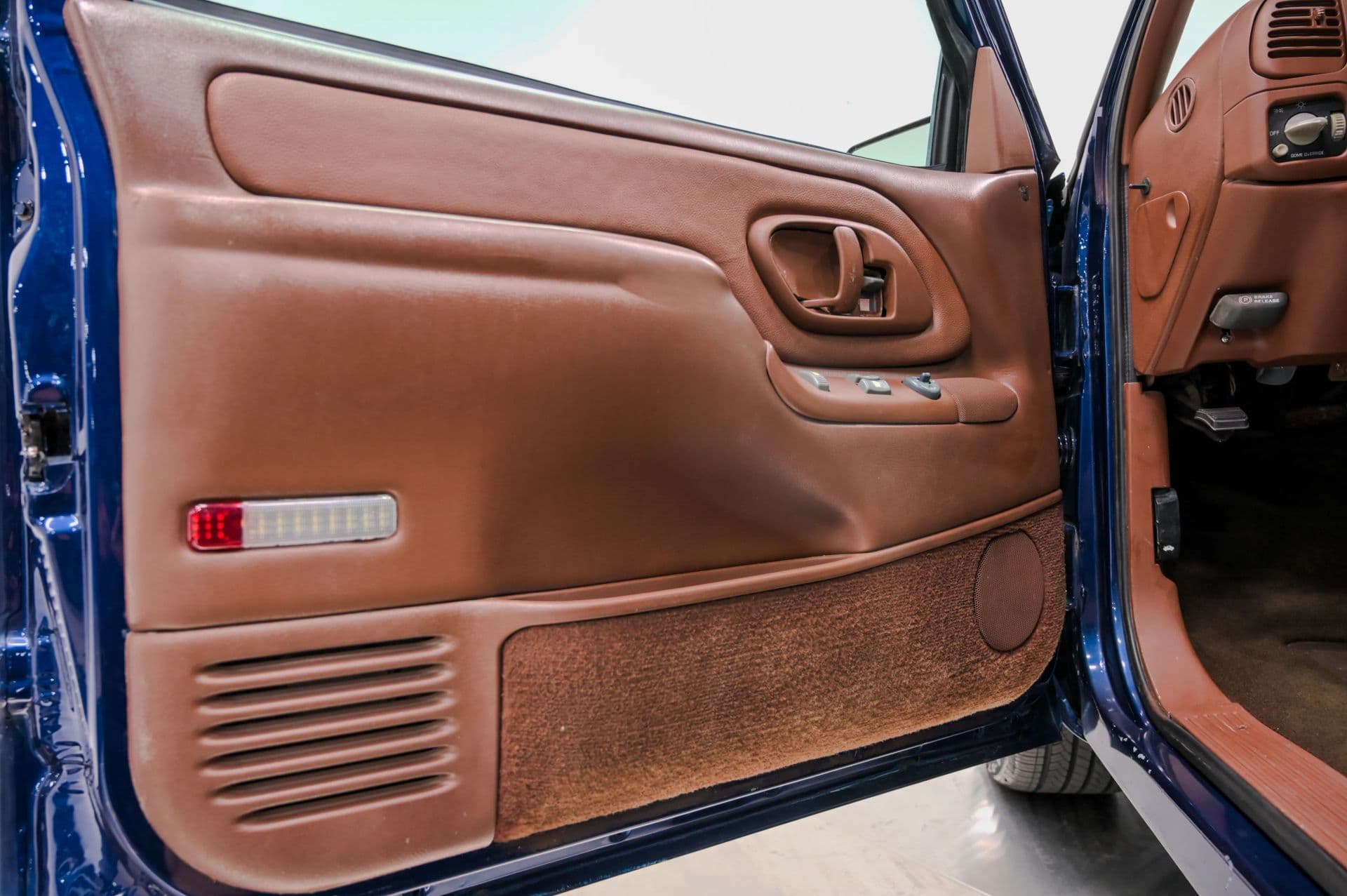 1994 Chevrolet 1500 Regular Cab Short Bed - thumbnail 33
