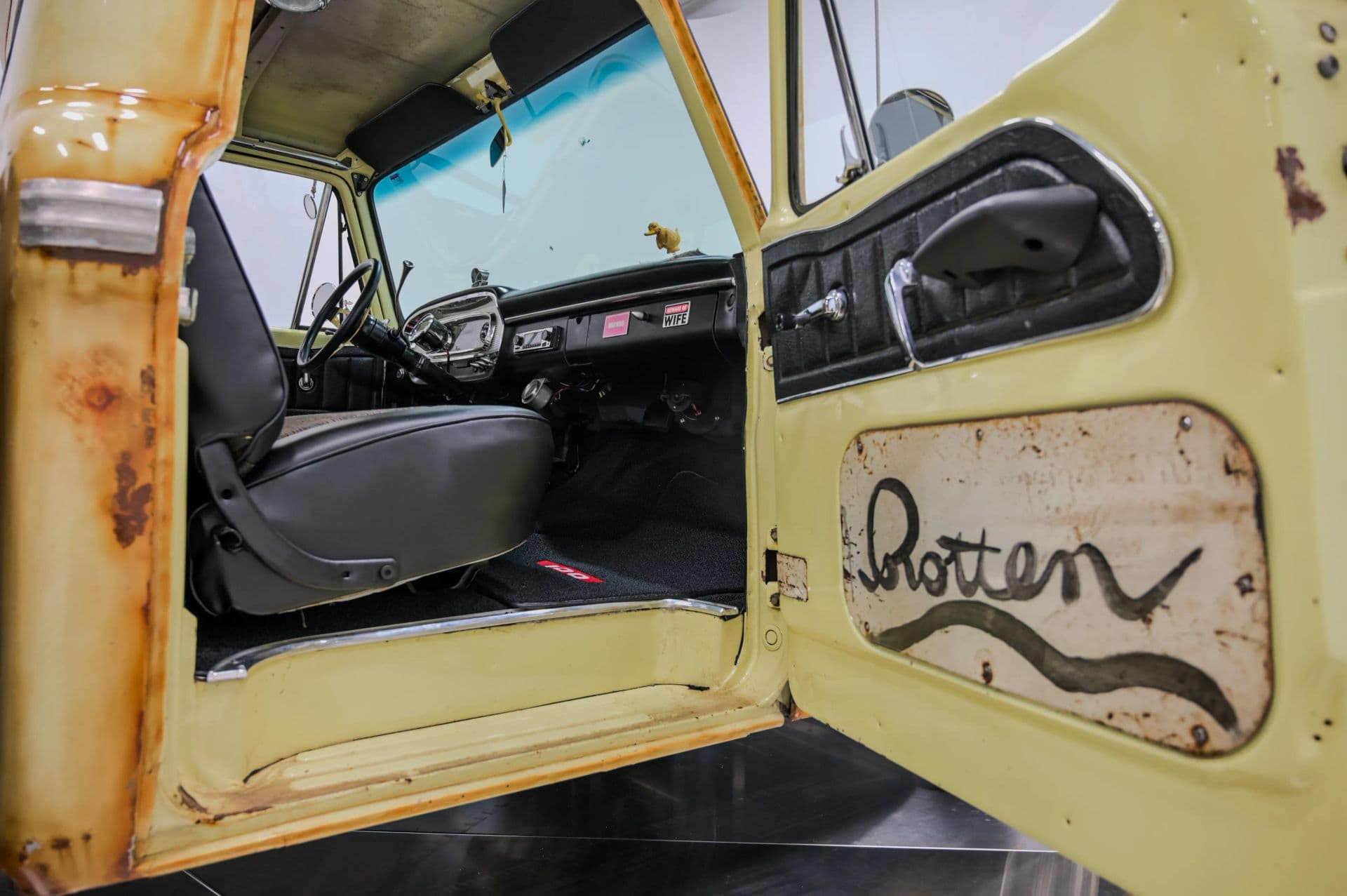 1966 Ford F100 - thumbnail 26