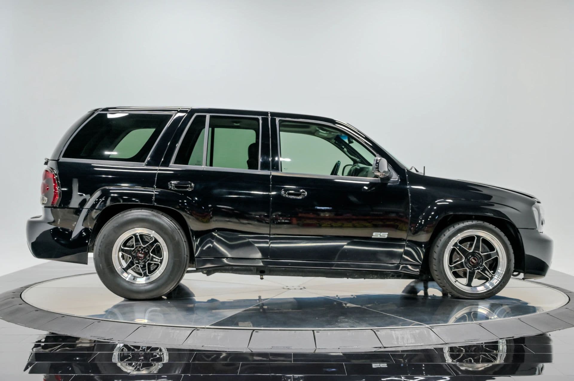2007 Chevrolet Trailblazer SS Sport Utility 4D - thumbnail 8