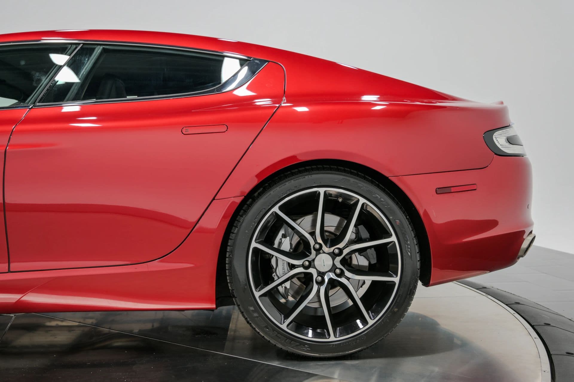 2014 Aston Martin Rapide S Sedan 4D - thumbnail 19