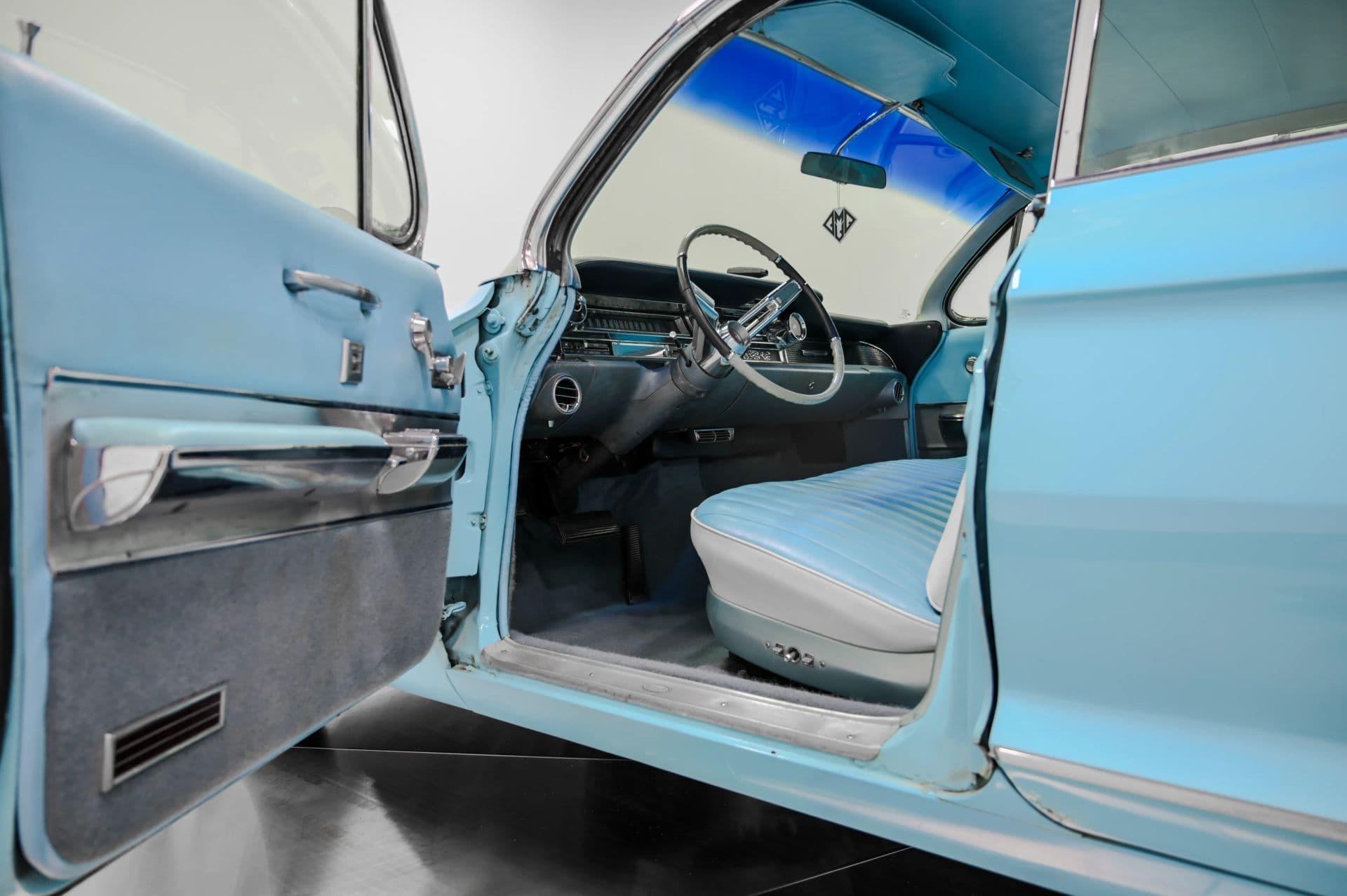 1961 Cadillac Coupe de Ville Coupe - thumbnail 26