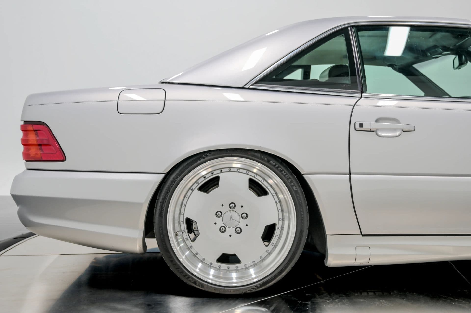 2002 Mercedes-Benz SL-Class SL 500 Roadster 2D - thumbnail 23