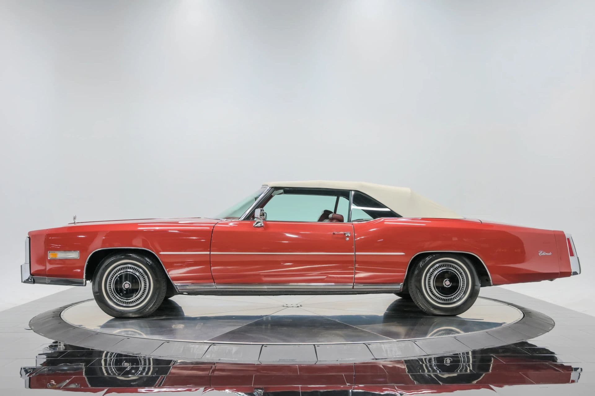 1976 Cadillac Eldorado - thumbnail 2