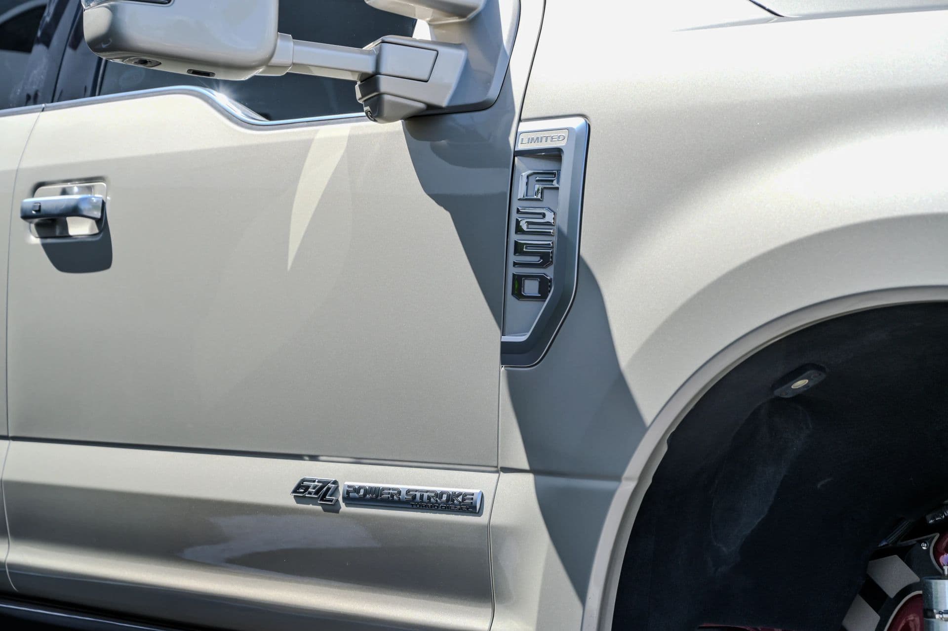 2018 Ford F250 Super Duty Crew Cab Limited Pickup 4D 6 3/4 ft - thumbnail 29