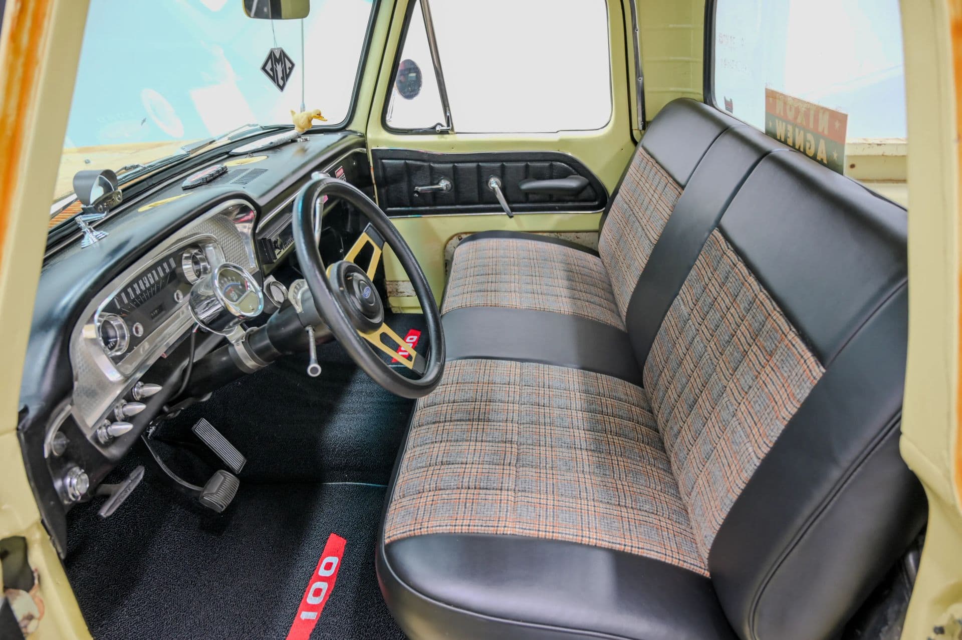 1966 Ford F100 - thumbnail 23