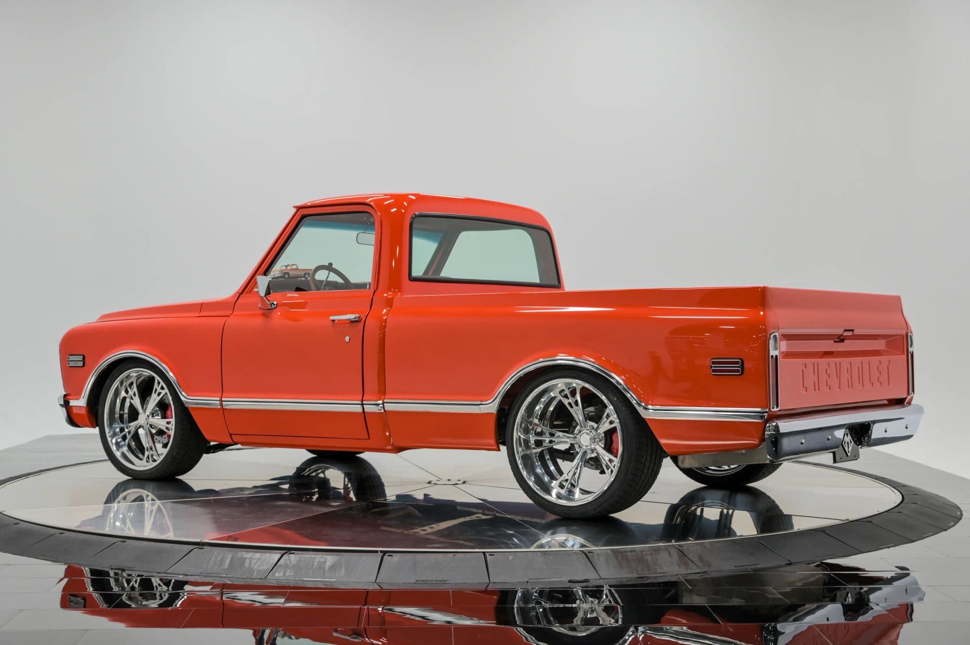 1970 Chevrolet C10 - thumbnail 3
