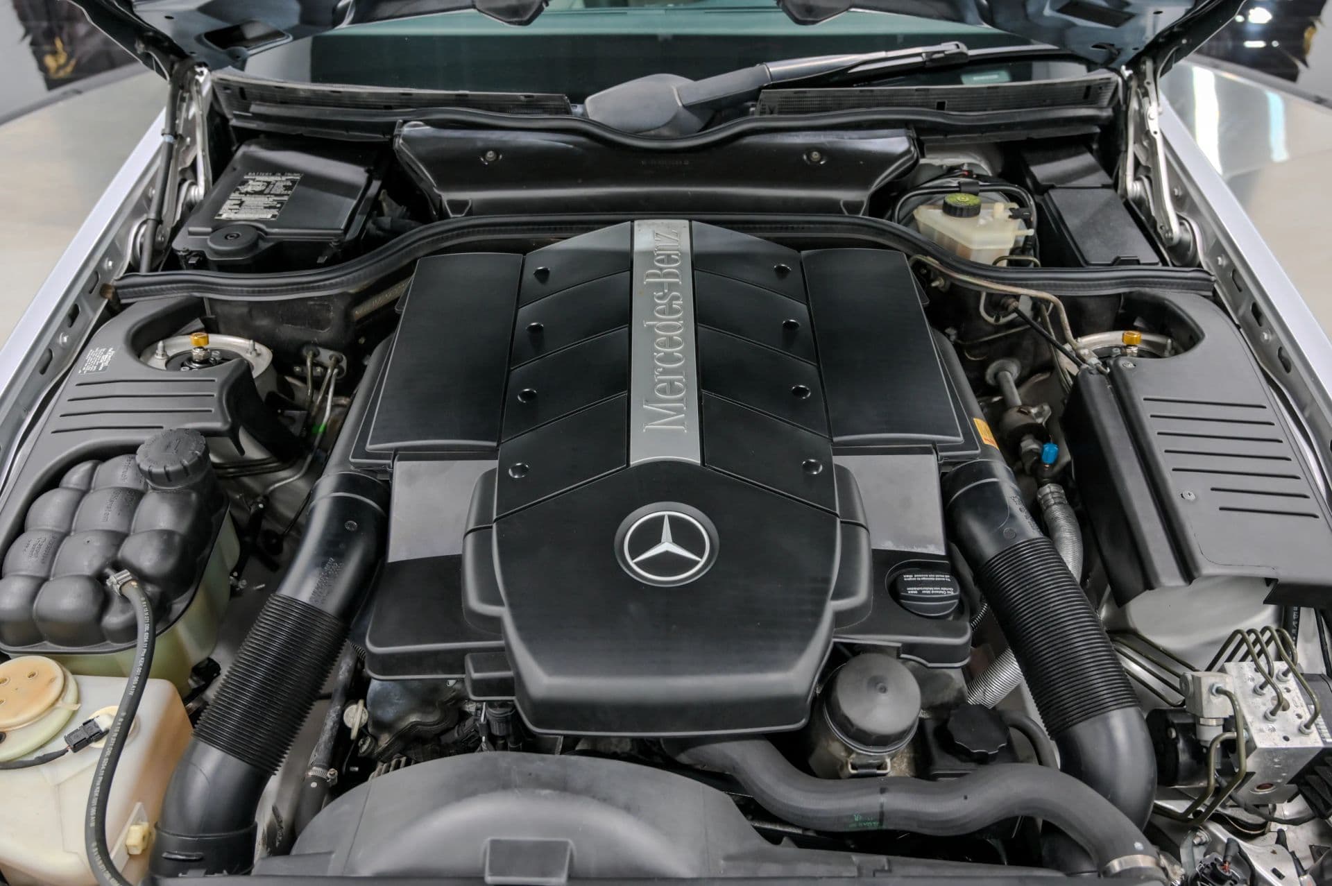 2002 Mercedes-Benz SL-Class SL 500 Roadster 2D - thumbnail 40