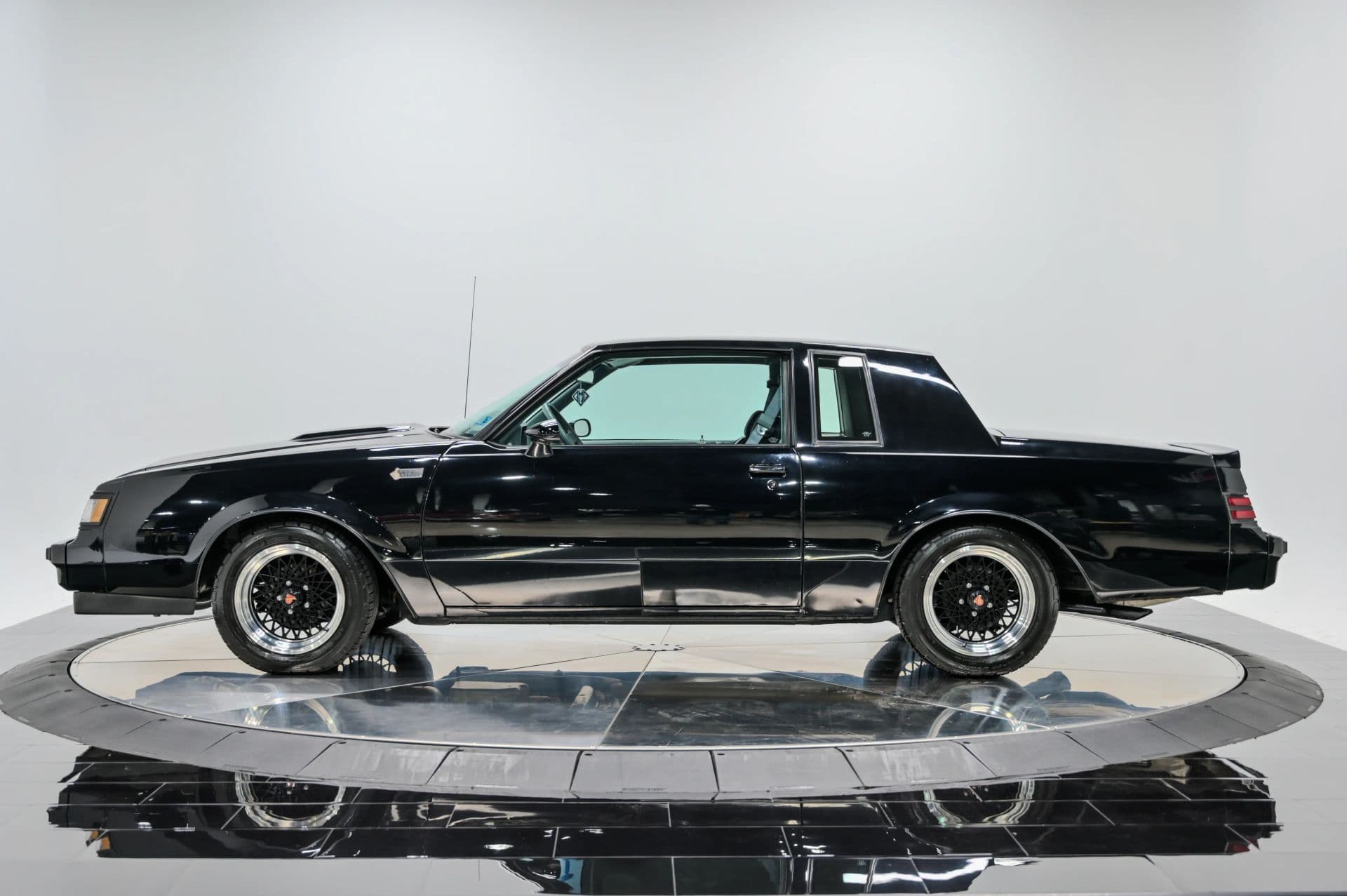 1986 Buick Regal Grand National 2D Coupe - thumbnail 2