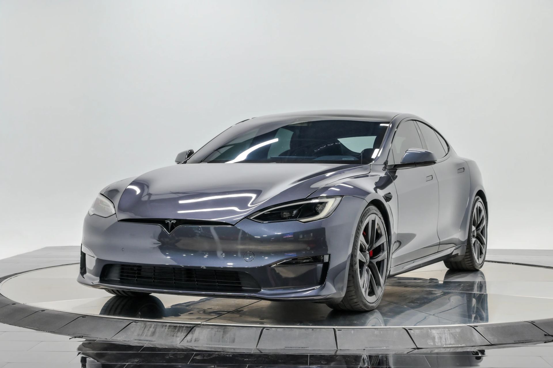 2022 Tesla Model S Plaid Sedan 4D - photo 1 of 40