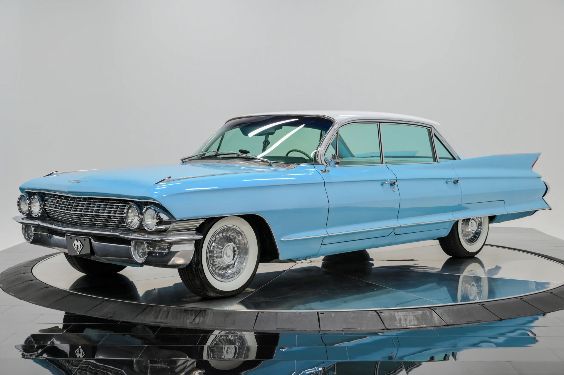 1961 Cadillac Coupe de Ville Coupe - photo 1 of 43